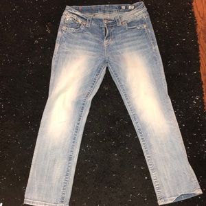 MISS ME standard crop jean capri